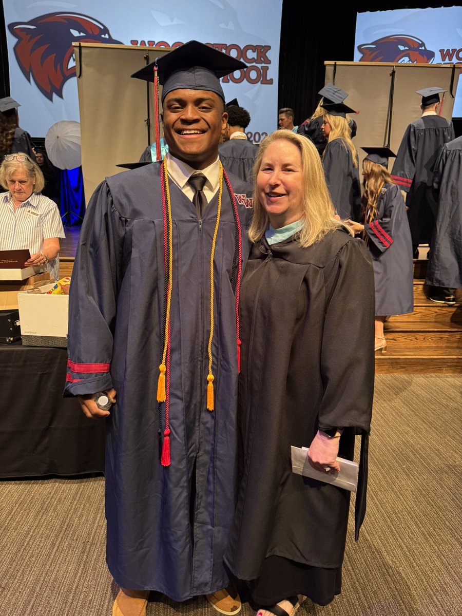 Cartereclay's tweet photo. Graduation 26! https://t.co/70jCR4WWaa