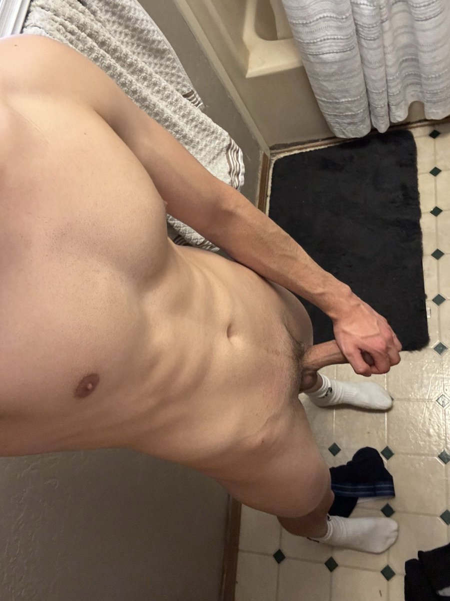 slimlatx's tweet photo. 😛 https://t.co/ocMd07f9B6