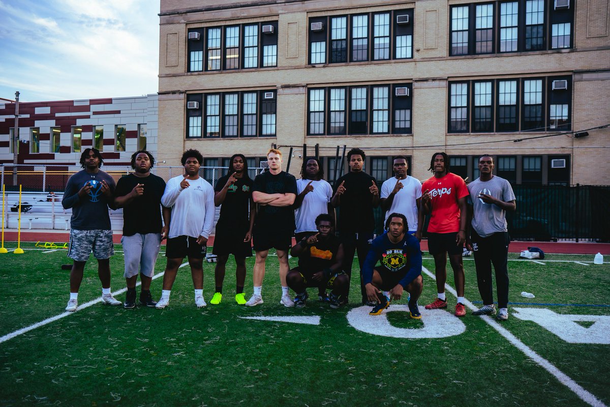 underdogrush's tweet photo. 📌 CHICAGO, ILLINOIS https://t.co/beagJBQJ2r