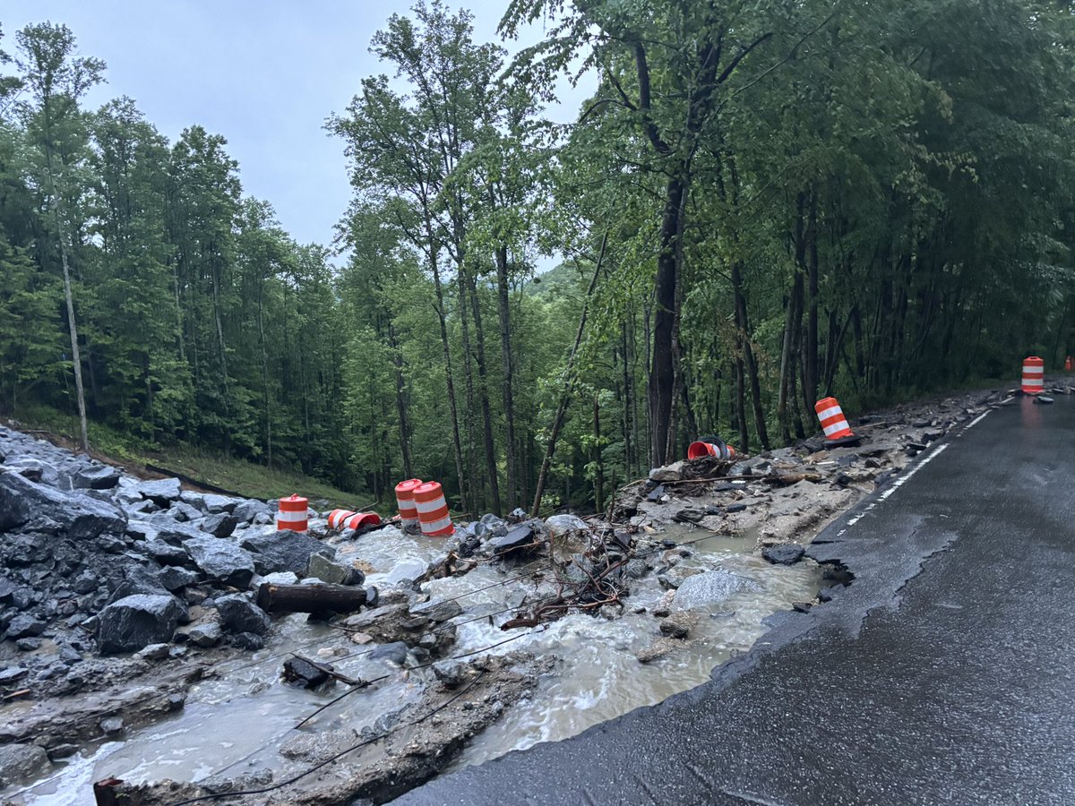 voglerweather's tweet photo. First light look at Edneyville flood damage from last night. The section of Bearwallow Rd being repaired post-Helene is a mess. Multiple homes are inaccessible with washed out driveways as well #ncwx @EthanClarkWX https://t.co/ckciJtXykK