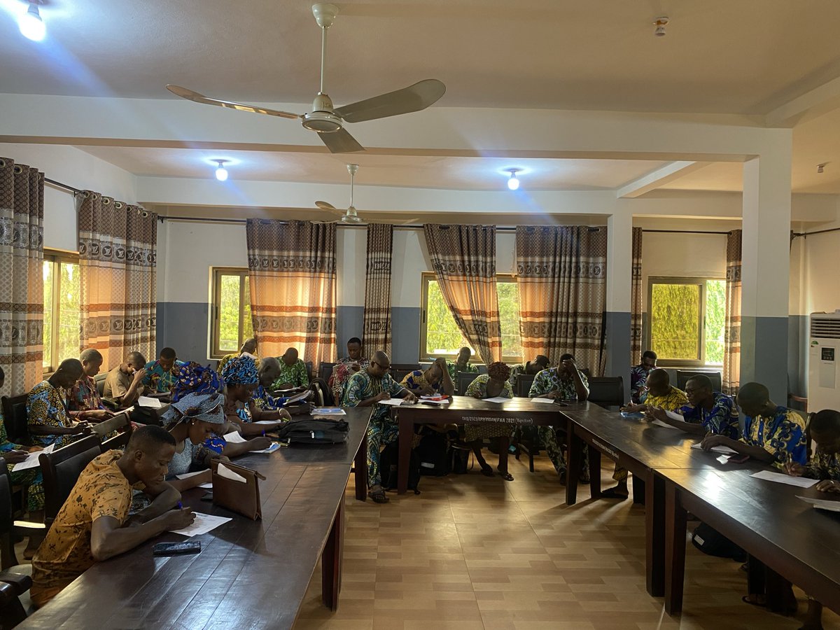 CovalicBokossa's tweet photo. Final post-training evaluation in the commune of Dangbo on the REACH project. Community liaisons and community health workers are now on a mission to raise awareness about ISO (Infectious Diseases) in the community.@GSBeninHub @aneelbhangu @lawaniismail @NIHR_GSU https://t.co/ZpwxQwPqoM