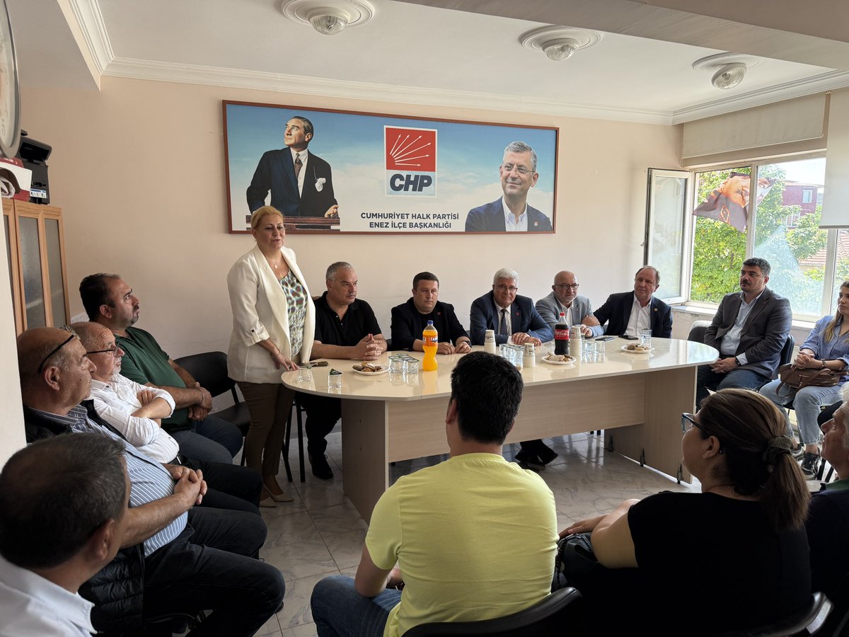 CGegeoglu's tweet photo. Partimizin geleneksel bayramlaşma merasimi dolayısıyla Sayın İl Başkanımız ile birlikte, Cumhuriyet Halk Partisi Enez İlçe Örgütümüzde partililerimiz ile bayramlaştık. https://t.co/MW9lHlf33T