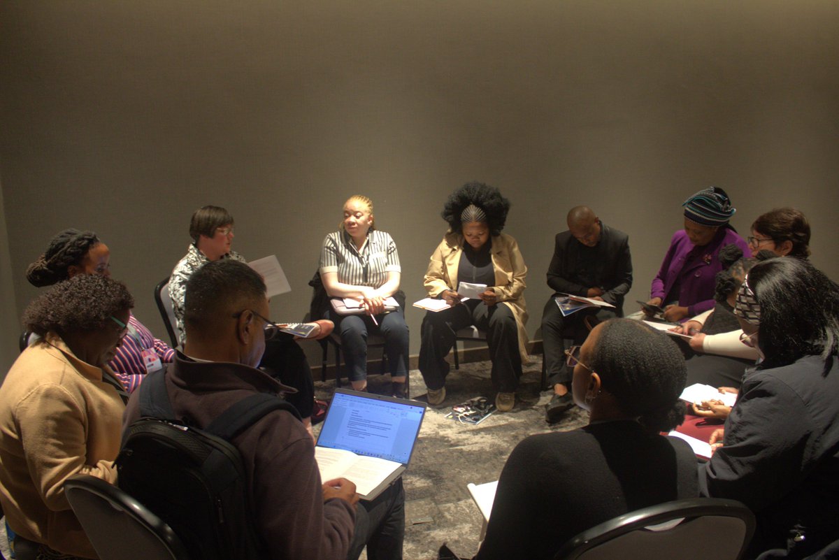 RightToRead_'s tweet photo. Training, Standards, and Accountability”. The roundtable focused on one of the key drivers of South Africa’s literacy crisis: the serious weaknesses and inconsistencies in how teachers are trained to teach reading.
#RightToRead #LiteracyCrisis #TeacherTraining #ReadingForMeaning https://t.co/mY7WP2TEdB