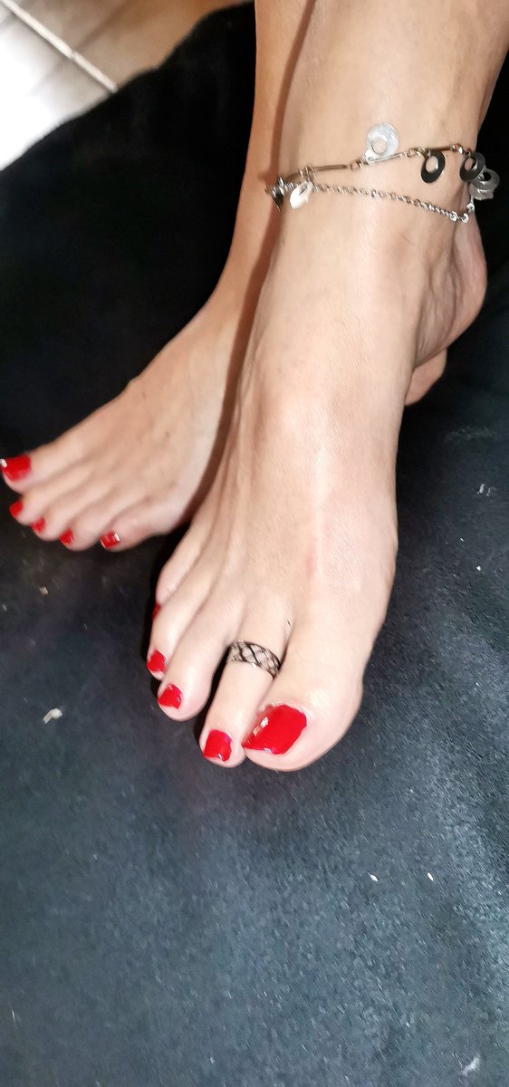 888Hotwife's tweet photo. @solessearching https://t.co/2WcXNsTByX