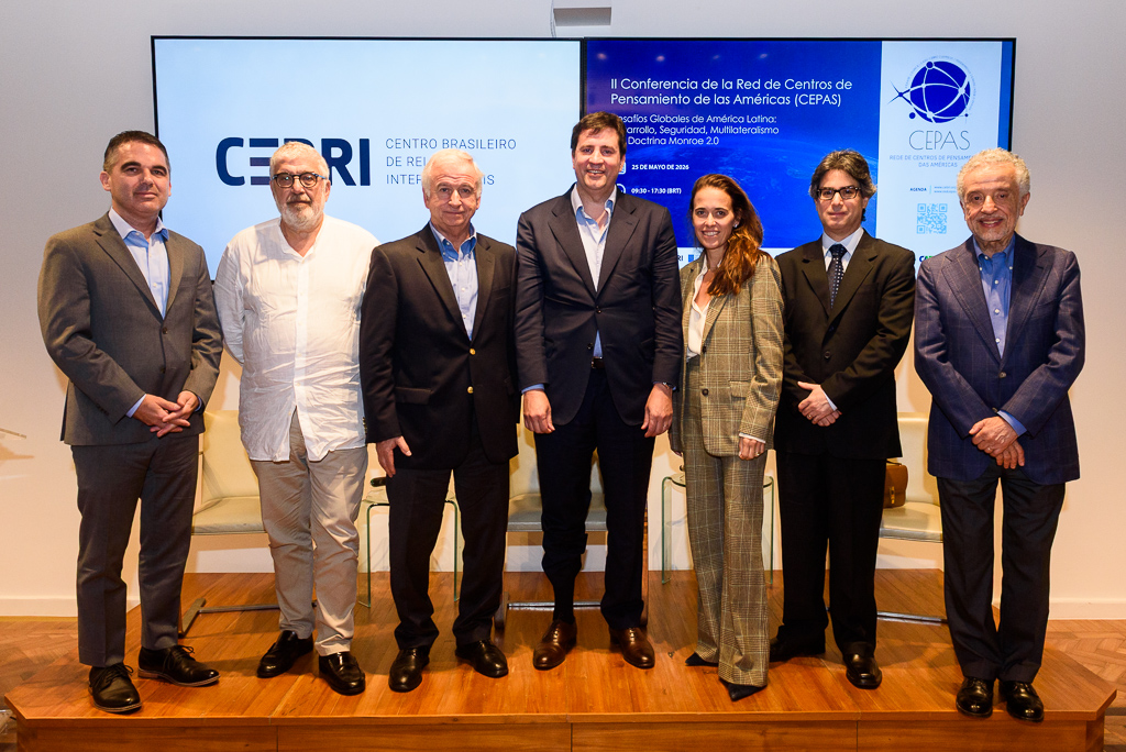 Real Instituto Elcano tweet media