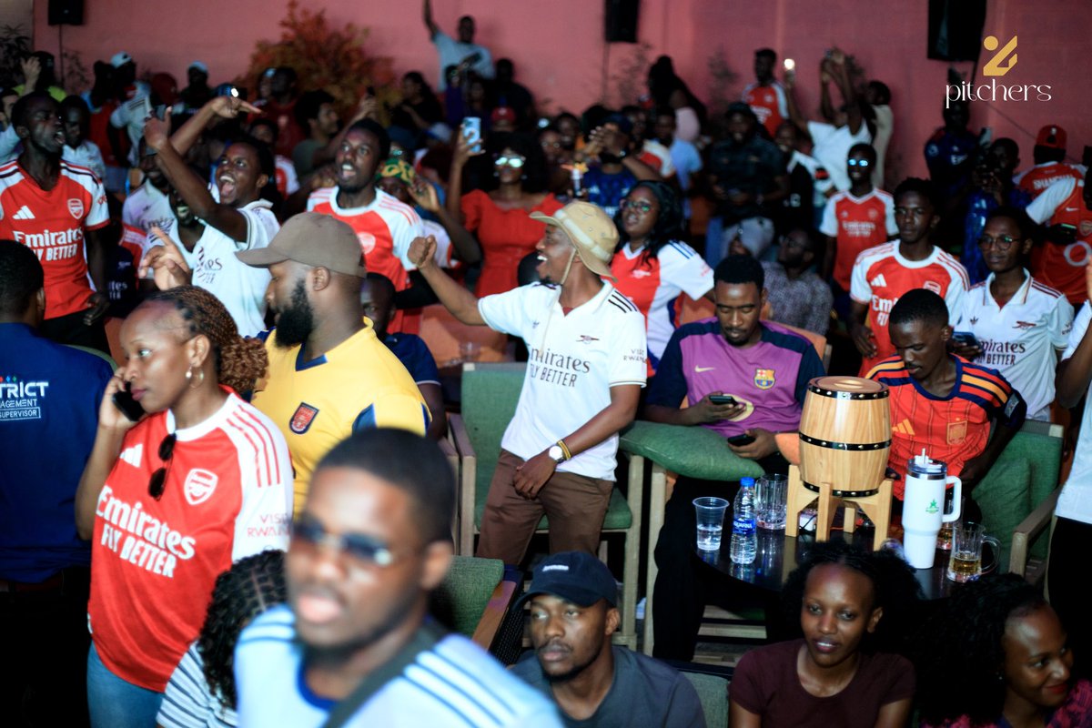 4pitchersKla's tweet photo. Sunday football nights at 4pitchers ⚽🔥
Great moments, loud celebrations, and unforgettable vibes with the Arsenal family. Congratulations Gunners🥳
#4pitchers #MatchNight https://t.co/1GRuMMUcbK