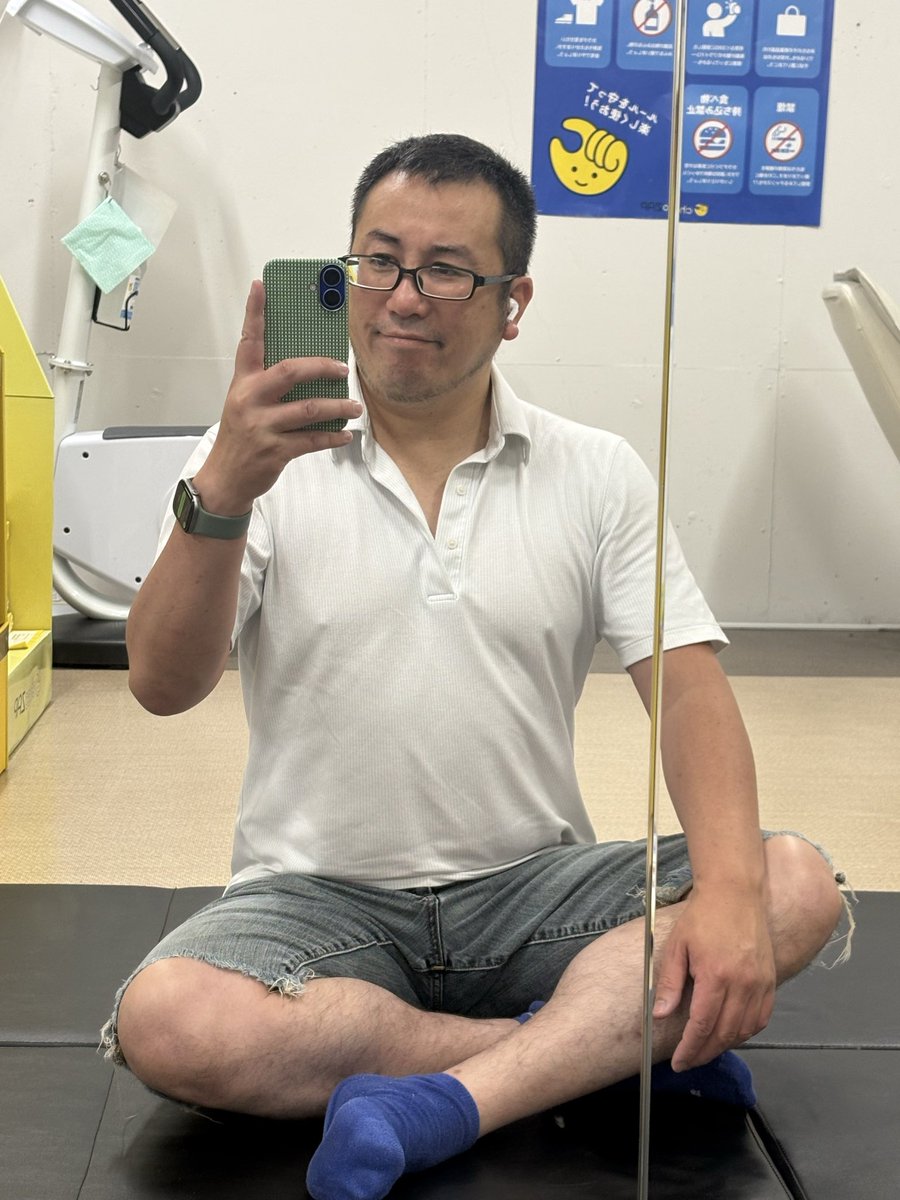 ともけつ tweet media