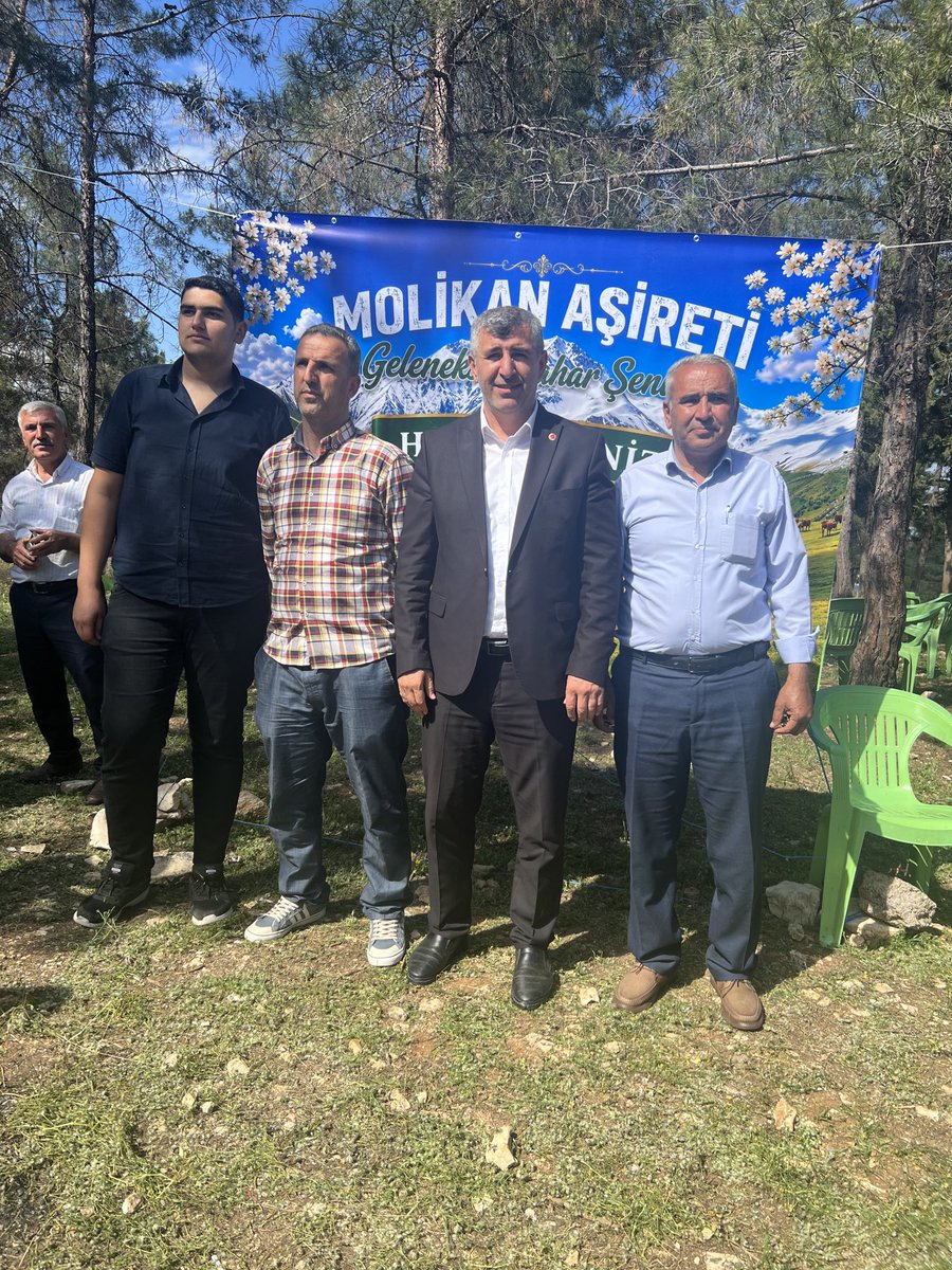 YildizAv's tweet photo. Adıyaman Molikan Aşireti Bahar Şenliği programına katılarak Dostlarımız, akrabalarımız ve kardeşlerimizle hasret giderdik.
Organize eden, katılan, katkı sunan herkese teşekkür eder, birlik ve beraberliğimize vesile olmasını temenni ederim https://t.co/0EYlHDyx01