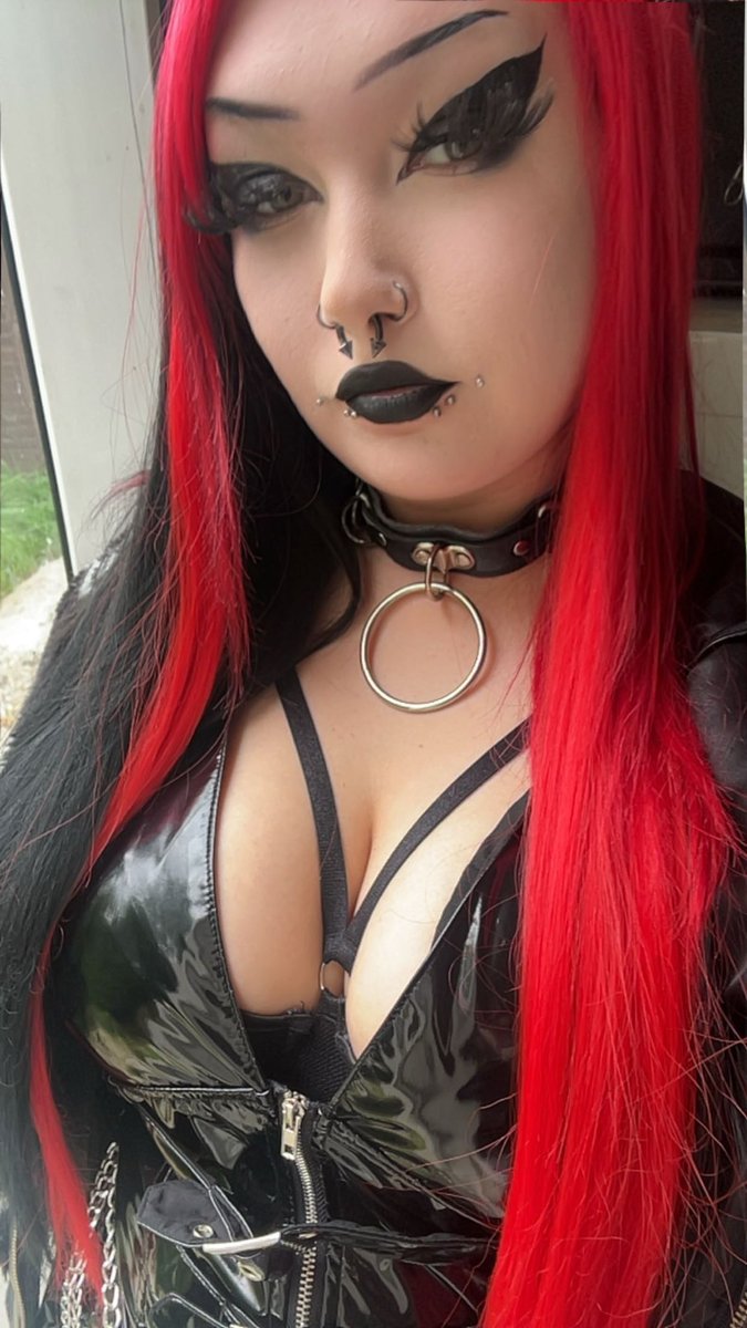 Dahlias backup findom 🦇 tweet media