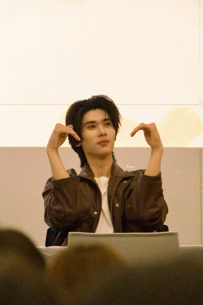 boobeiboi_'s tweet photo. ซนเลยล่ะ แอบอยากหยิก

JOONGDUNK FS EYESONYOU    
#JoongDunkFansign 
#EYESONYOUxJoongDunk https://t.co/SMJXes6WWi