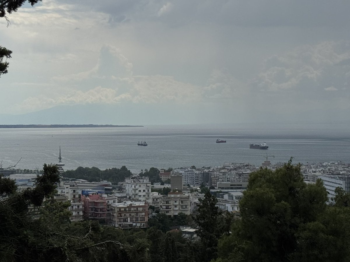 RallisPap's tweet photo. Great view, special moments…
#thessaloniki #anopolithessaloniki #cityview #skg https://t.co/39XCfWxg0M