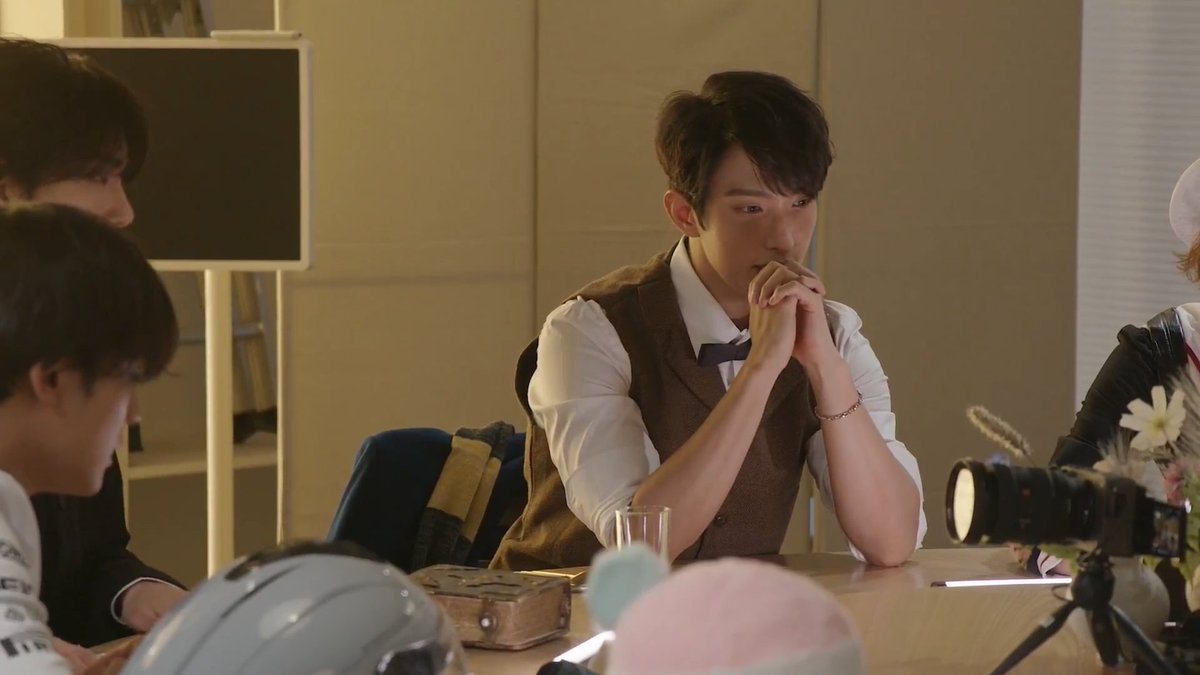 그르네 tweet media