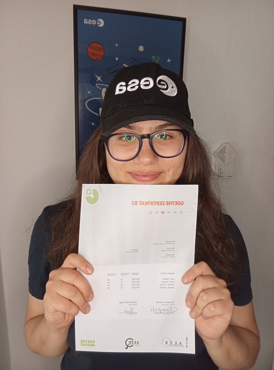 coolESAStargirl's tweet photo. B2 Goethe Zertifikat 💚 
Danke @goetheinstitut und Frau Barbara für diese neue Herausforderung!🚀👩🏻‍🚀 https://t.co/xjzs3a3IQ8
