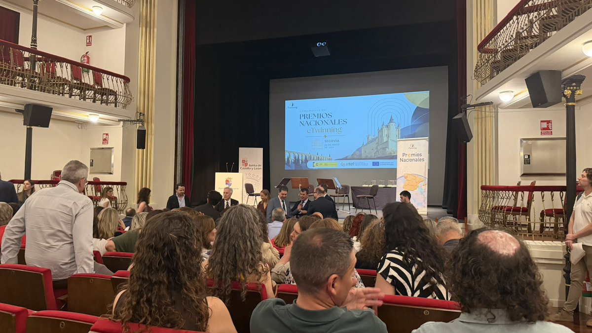 crfptic's tweet photo. ¡Comienza la Ceremonia de Premios eTwinning 2026!

✨ Hoy en el Teatro Juan Bravo de Segovia se reconocen los proyectos educativos que conectan aulas europeas a través de la innovación, la creatividad y la colaboración

🔗 https://t.co/V1Frhr7fDa… https://t.co/3jbSCls1AM