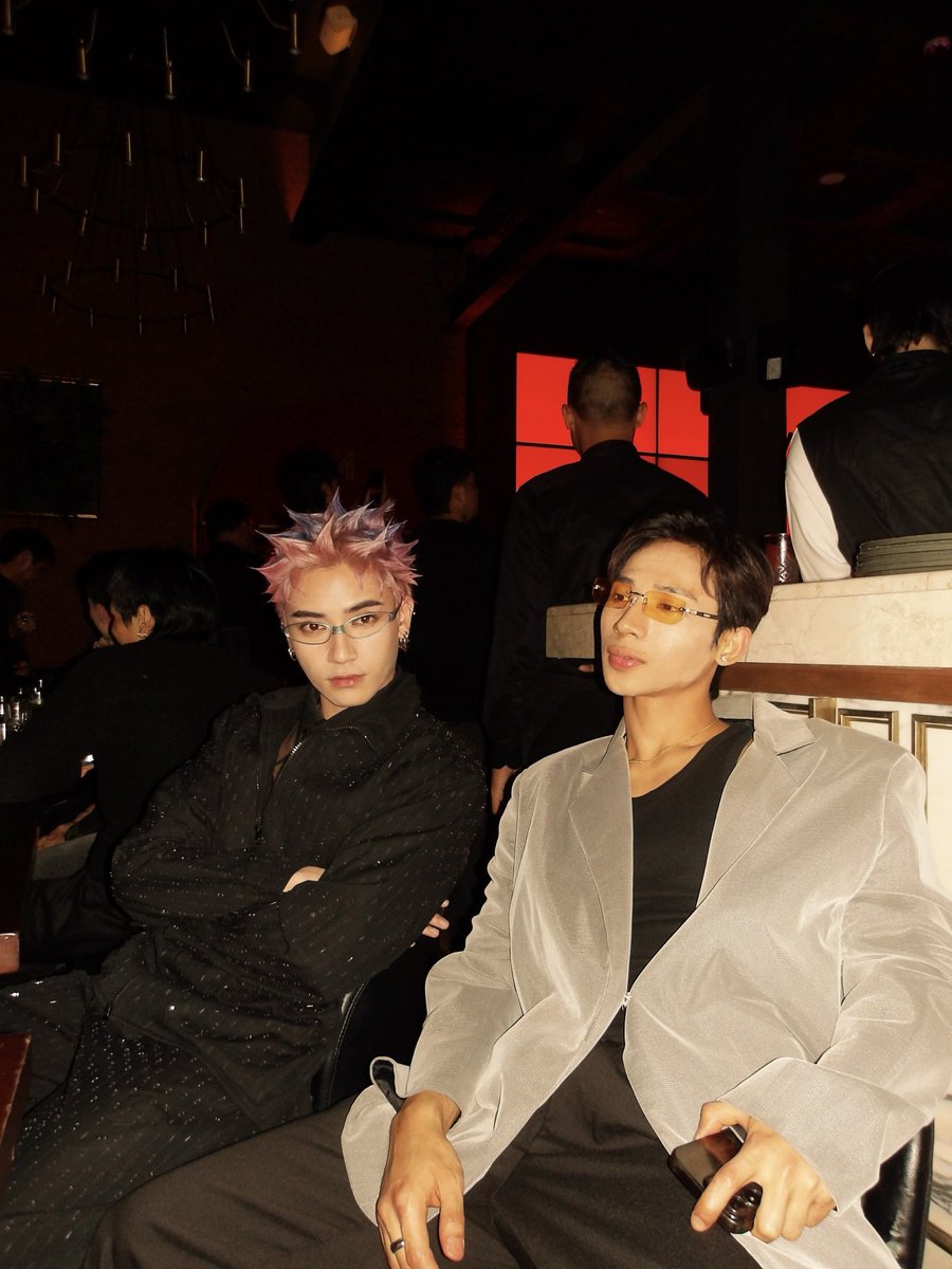 biancropolis's tweet photo. we in da club (i guess bro)

#PistangMagiliw #SarilingAlamat https://t.co/raBMoRvJJd
