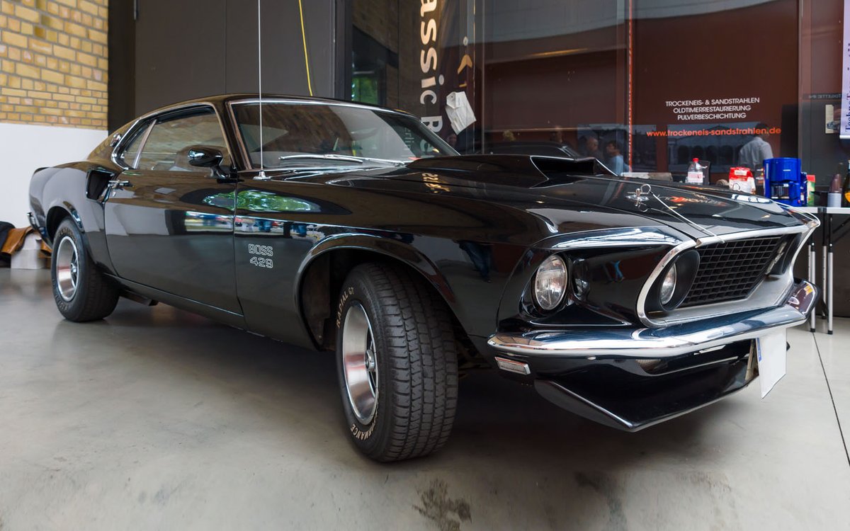 ROCKIITT777's tweet photo. 1969 FORD MUSTANG BOSS 429 - Classic Muscle for men https://t.co/PkE0SZo0QW