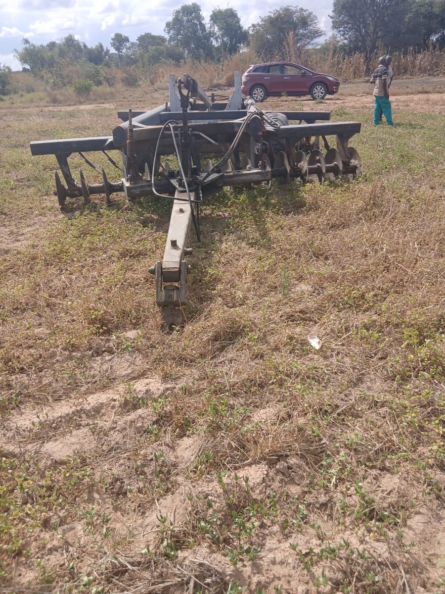 AgriConnect4's tweet photo. Farm Equipment Sales 

Baldan 32 Dish $14000
Monosem 8 Row $19000
Call/App 077 287 3045 
@redmarketsunday @agribusinesszw @timb_zw @zim_farmers @zimFarmDigestZw @Zim_Farmers_Mkt https://t.co/J4Cim1p2cO