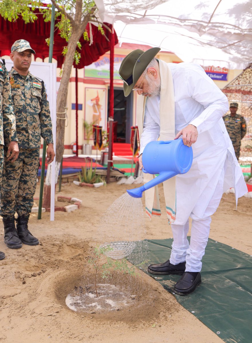 गृहमंत्री कार्यालय, HMO India tweet media