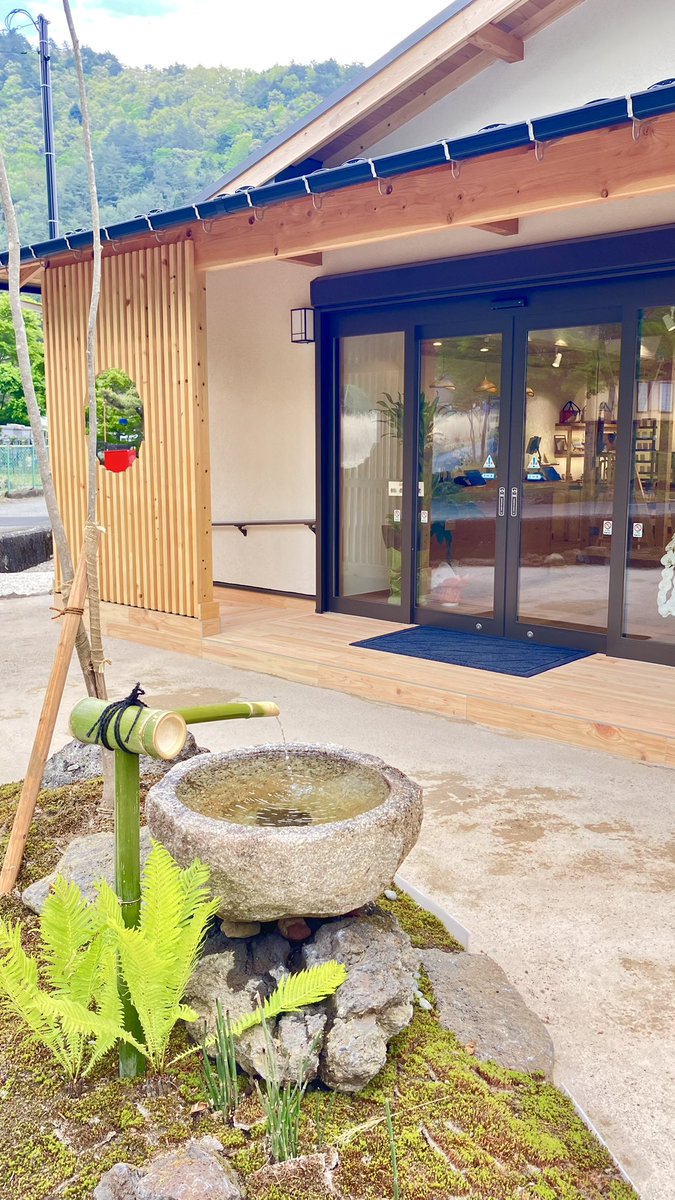 tenuibito's tweet photo. この度、山梨県にある西湖の湖畔に位置するセレクトショップ「 Crafts of Japan 」に作品をお取り扱いいただくこととなりました。
 
Crafts of Japan  
山梨県南都留郡富士河口湖町西湖2655
月〜土 9:00〜17:00 (日曜定休)
#craftsofjapan https://t.co/kfWGEm1vKx