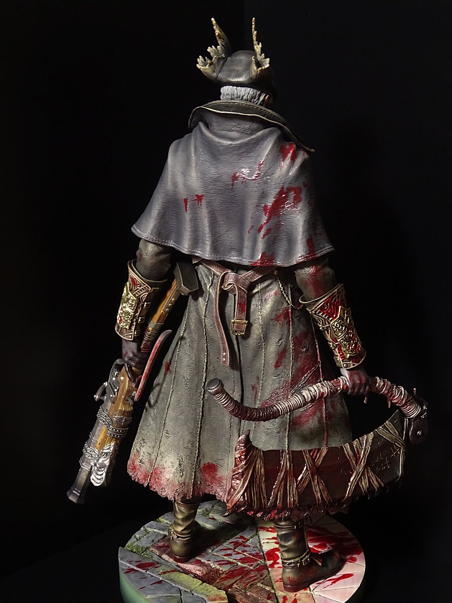 zancrow_san's tweet photo. #Gecco（ @Gecco_Corp ）　#Bloodborne　狩人 1/6 スケール スタチュー Blood Regain Edition

バックショットがお気に入り。返り血を気にもかけない強固な意志を感じる。

仕掛け武器セット付だけど、ついついノコギリ鉈、持たせてしまう・・・。本作の象徴的仕掛け武器だしね。 https://t.co/q56MBGc9Mb