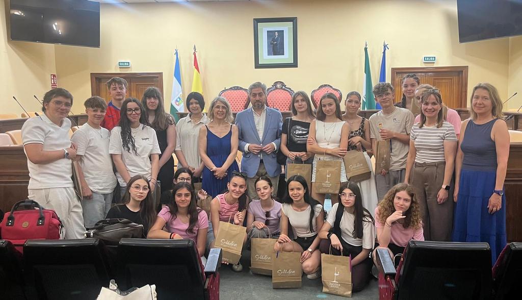 Ayuntamiento de Lucena tweet media