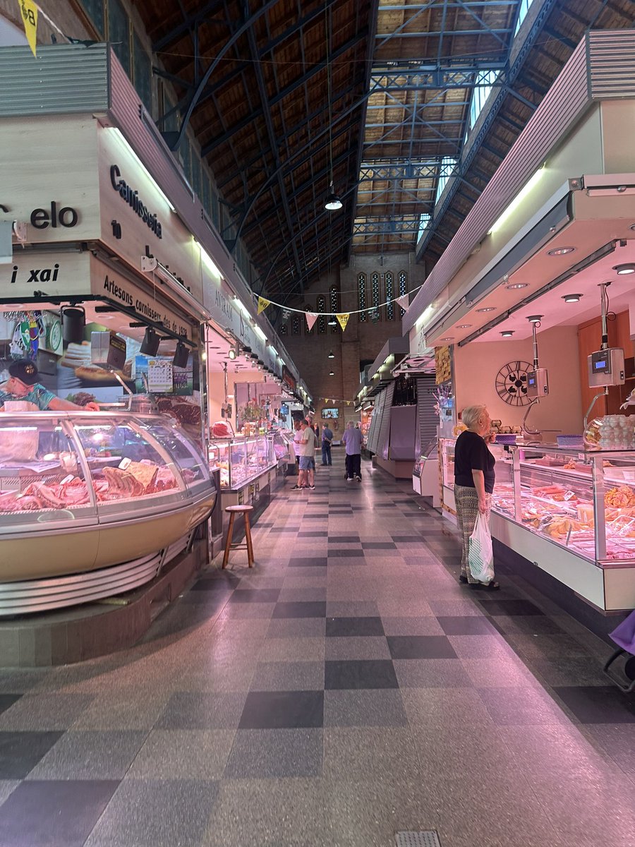 riverolavic's tweet photo. Estimar #Barcelona es estimar els seus #mercats
#BringBackBarcelona #EstimoBarcelona #TurismeSostenible https://t.co/HI1VgGZaqh