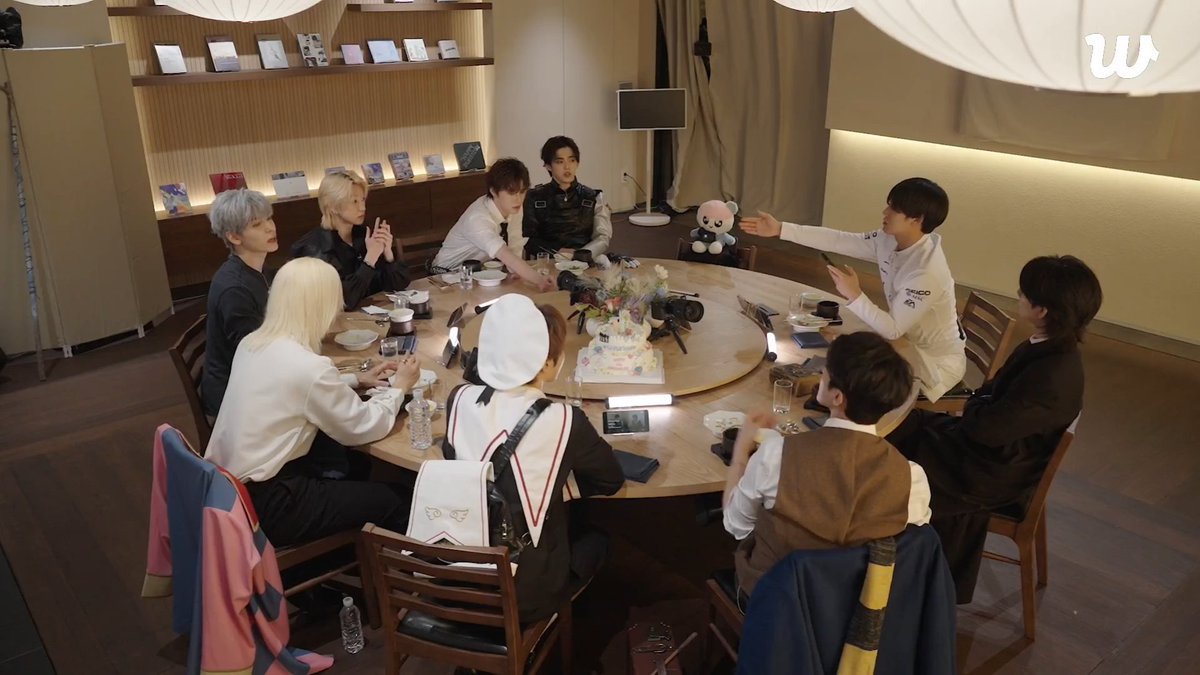 그르네 tweet media