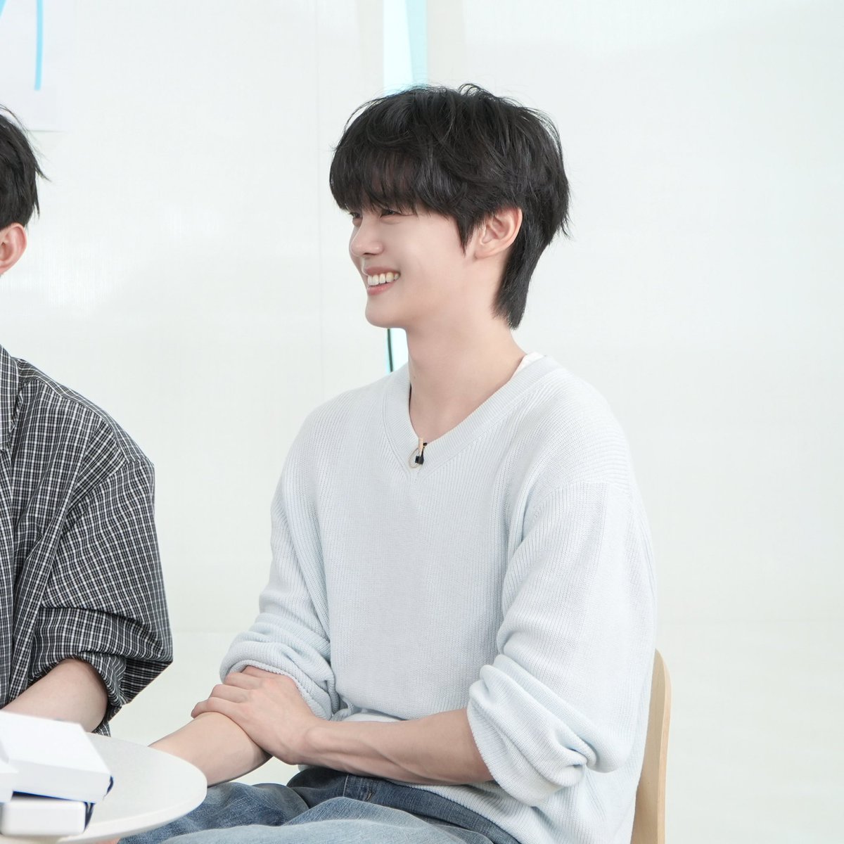 TEO_universe_'s tweet photo. 매력도 더블 토크도 더블
앤더블 매력에 납치된 거야🥹

☕살롱드립 장하오&amp;김규빈&amp;한유진 편은 TEO 유튜브에서 확인하세요!

#장하오 #김규빈 #한유진 #AND2BLE  #앤더블  #장도연 #살롱드립 #SalonDrip #TEO #테오 https://t.co/1lAw4VOxH6