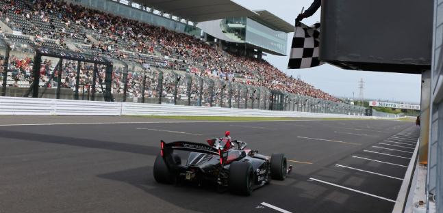 Italiaracing's tweet photo. Suzuka, gare: @sachafenestraz la vince di strategia; @Nirei_Fukuzumi batte #Iwasa e #Ohta - @SUPER_FORMULA
https://t.co/xnENkGhfOo via @italiaracing.net https://t.co/I8WxHjuG96