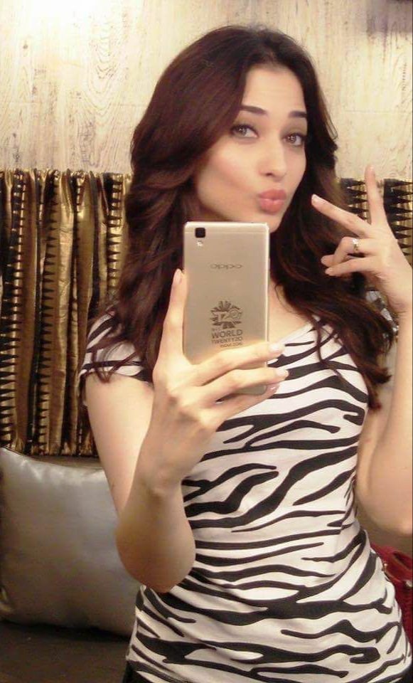 Kriti 🍁 tweet media