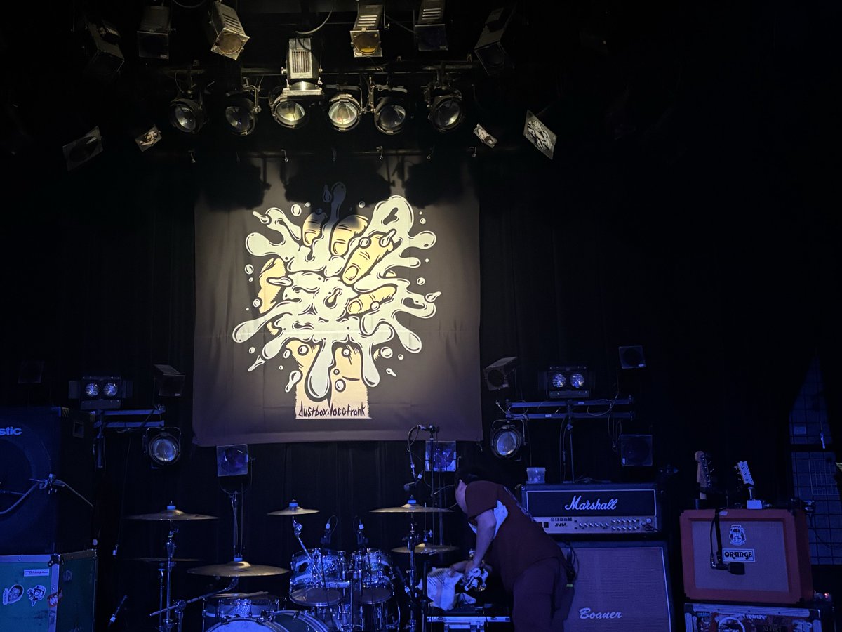 eievui_ckp's tweet photo. locofrank×dustbox
すーぱーそふてぃー京都MUSE
locofrankで好きな曲やってくれた✨️
dustboxも好きな曲してくれた♡

ミラクルで後ろからあげてくれたお兄さんありがとうございました☺️♥めっちゃ楽しかった🫶景色最高🫶

つぎもたのしみー！🤍 https://t.co/5drqme7Vf3