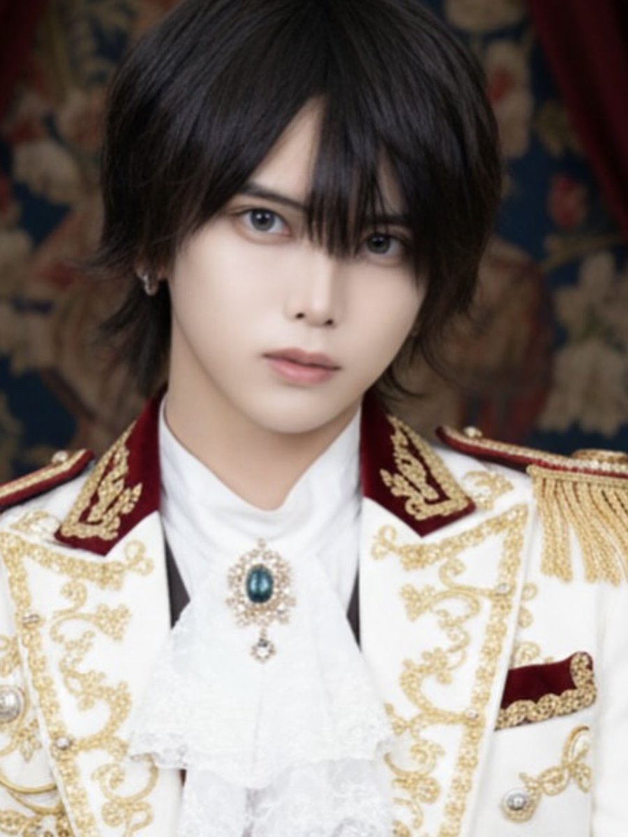 group_ygd's tweet photo. ┏━━━━━━━━━━━━┓
        📚ユグドラシル図鑑📚
┗━━━━━━━━━━━━┛

次世代ミドルキャスト2選

名前：桜（@sakura_ygd  ）
店舗：YGGDRASILL
#王子系 #J顔イケメン

名前：篁 十亜（@valhalla_toa ）
店舗：VALHALLA
#リアコ枠イケメン #頭身 https://t.co/MFvH9TSG94