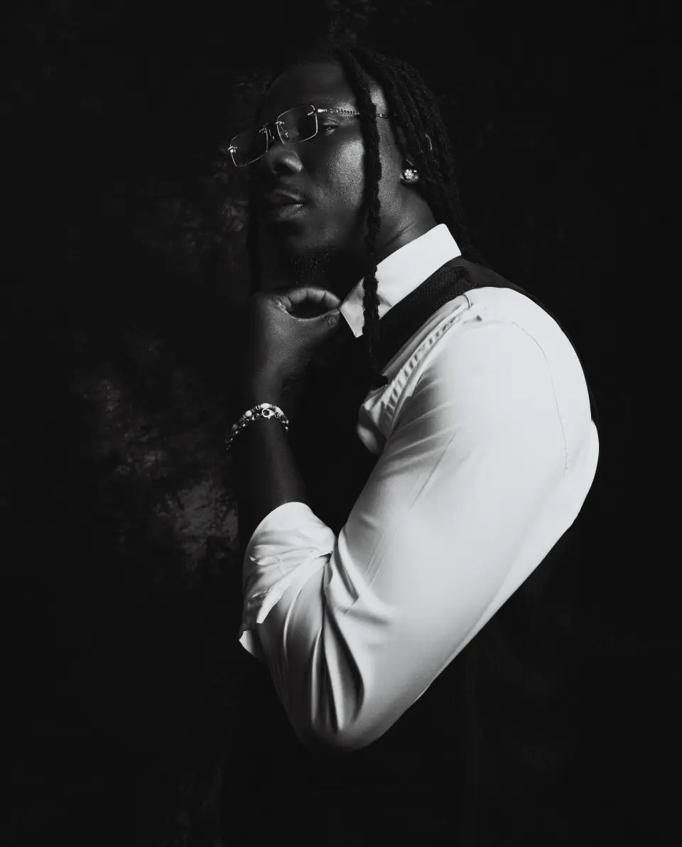 AccraGuyy's tweet photo. Stonebwoy Recently Teased Collaborations:

— Teejay 🇯🇲
— Calema 🇵🇹
— Ofori Amponsah 🇬🇭 https://t.co/EkECUpAID1