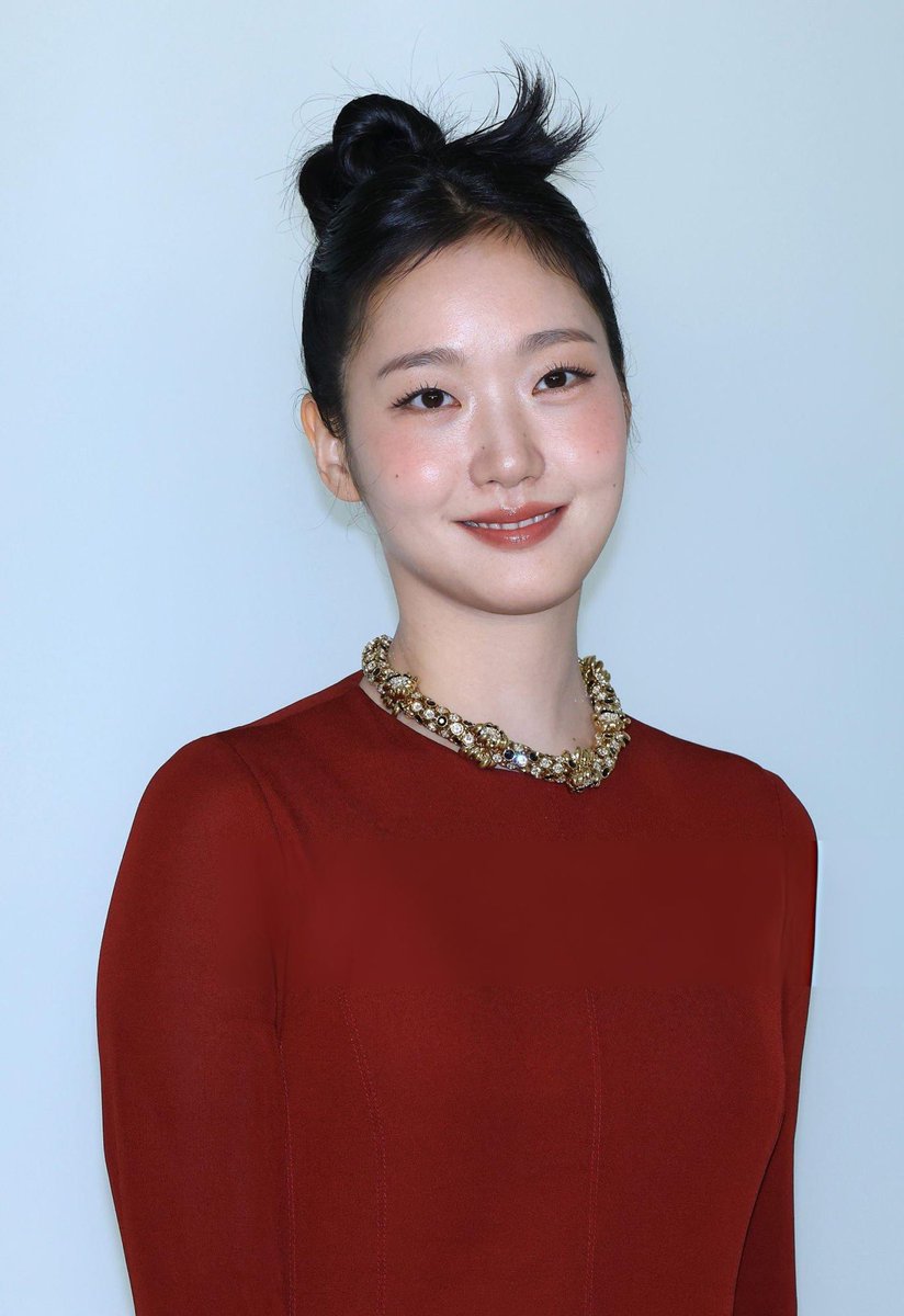 goeunns's tweet photo. KIM GOEUN HAS SUCH PRETTY DOLL-FACE https://t.co/zL7C1RyGYa