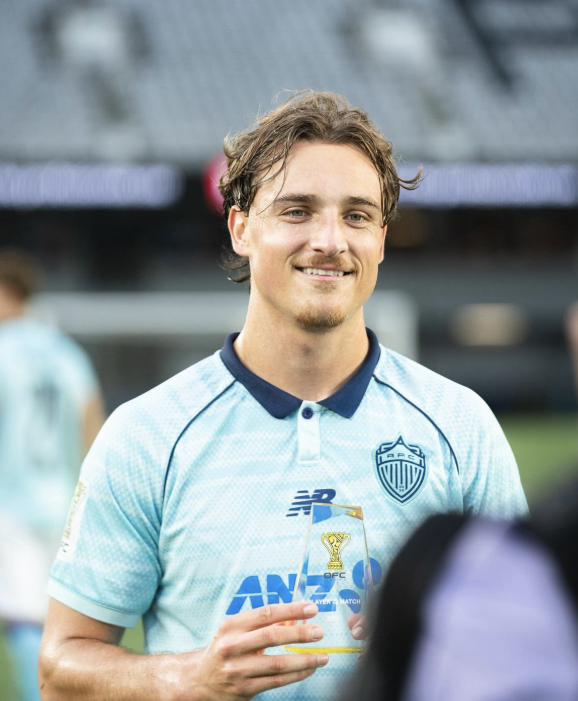 futbolnz's tweet photo. Tras el título del Auckland FC en la OFC Pro League aquí los nombres de los kiwis que más me han gustado:

-Ronan Wynne (LD)
-Zac Zoricich (LI)
-James Bayliss (MC)
-Isa Prins (MP)
-Matthew Ellis (ED)

Especialmente los defensas me parecen con nivel de sobra para la A-League https://t.co/7CqgFUtzrF