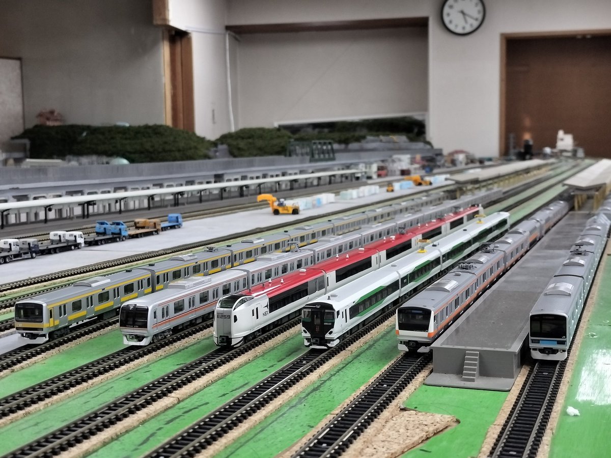 mac_yosshi's tweet photo. 先月の鉄分
甲府モデルの店　
パンケーキコンテナ
Nゲージ旅客線集合写真
#鉄道模型 #レンタルレイアウト #山梨 #甲府 #Nゲージ
中央東線特集
#E257 #E353 #あずさ #かいじ #JR #東日本 #貨物 #JRF #東西
#東京メトロ #15000系
#211系 
#EH200 
#E233
#東葉高速 #2000系
#E259 #成田エクスプレス https://t.co/0MRereZ5qy