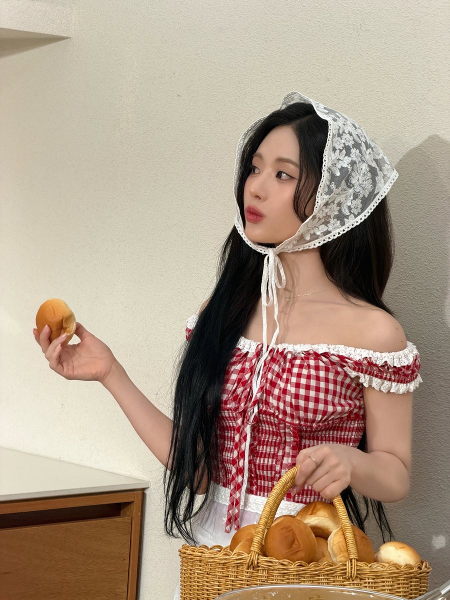 fromis_9 [프로미스나인] tweet media