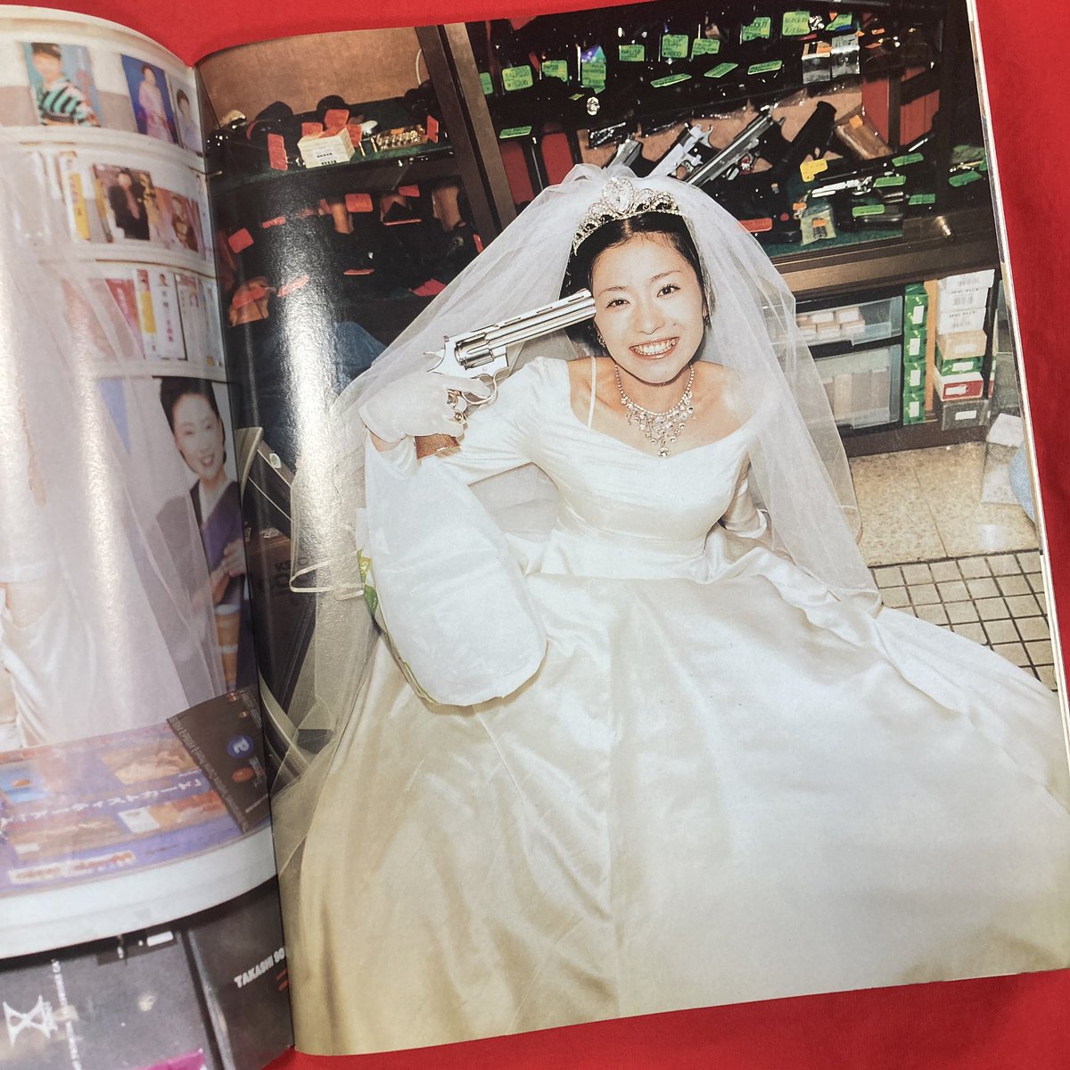 レア雑誌入荷情報】 Gb 2000年3月号 椎名林檎のウエディングドレス姿の