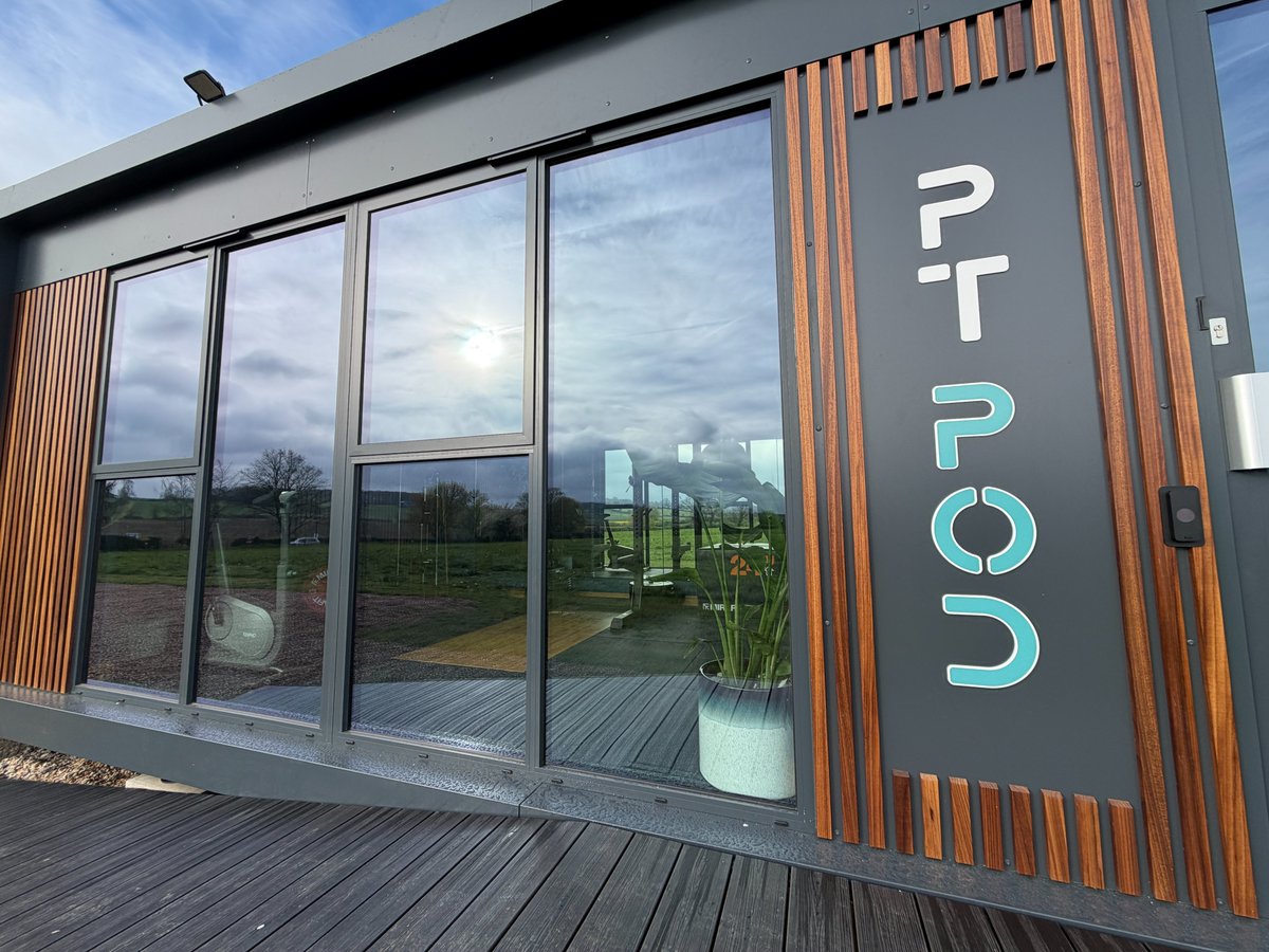 Smartpodspaces's tweet photo. Outdoor fitness and home workout solutions are on the rise as more people discover the value of having a dedicated space to train, recharge, and stay consistent. SmartPod’s pioneering Gym Pod offers a versatile, durable, and stylish solution designed to bring a professional space https://t.co/NsGzeVL0bh
