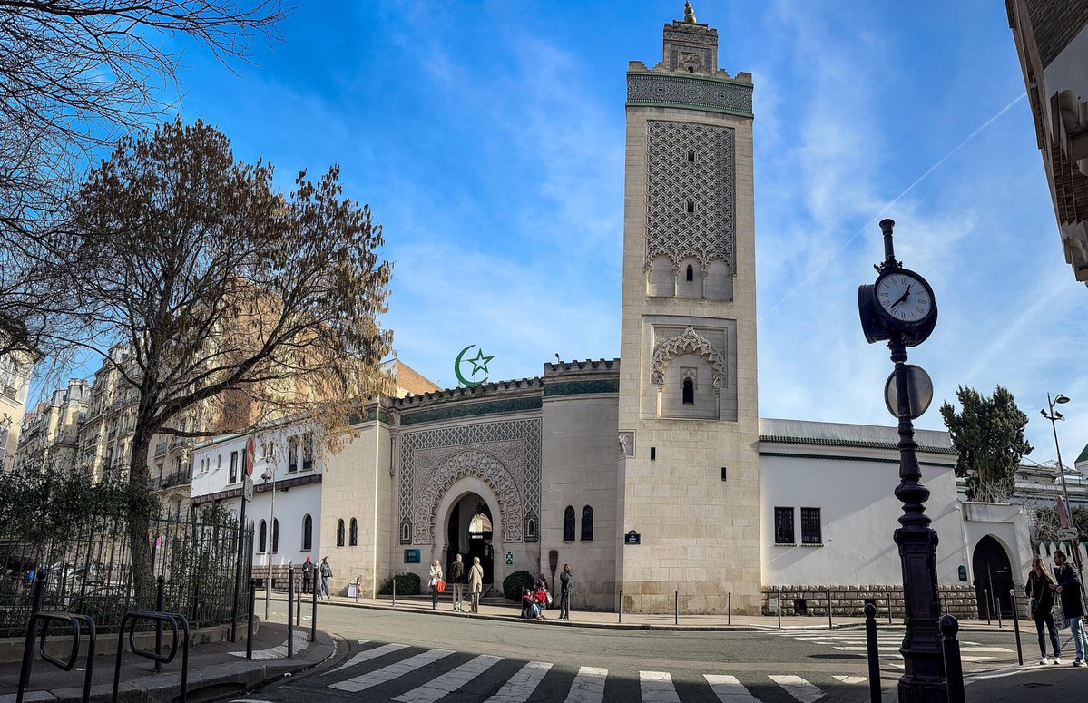 Le Parisien tweet media