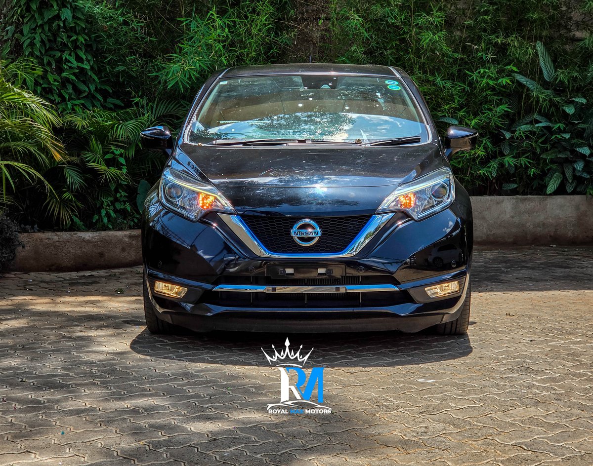 RoyalMaxMotors's tweet photo. Where innovation meets simplicity – the 2019 Nissan Note e-Power Medalist delivers refined comfort, intelligent design, and reliable performance in every journey.
Cash price: Kes 1,450,000/=
☎️Victor -0720 500 683 https://t.co/AgzNYtSJaG