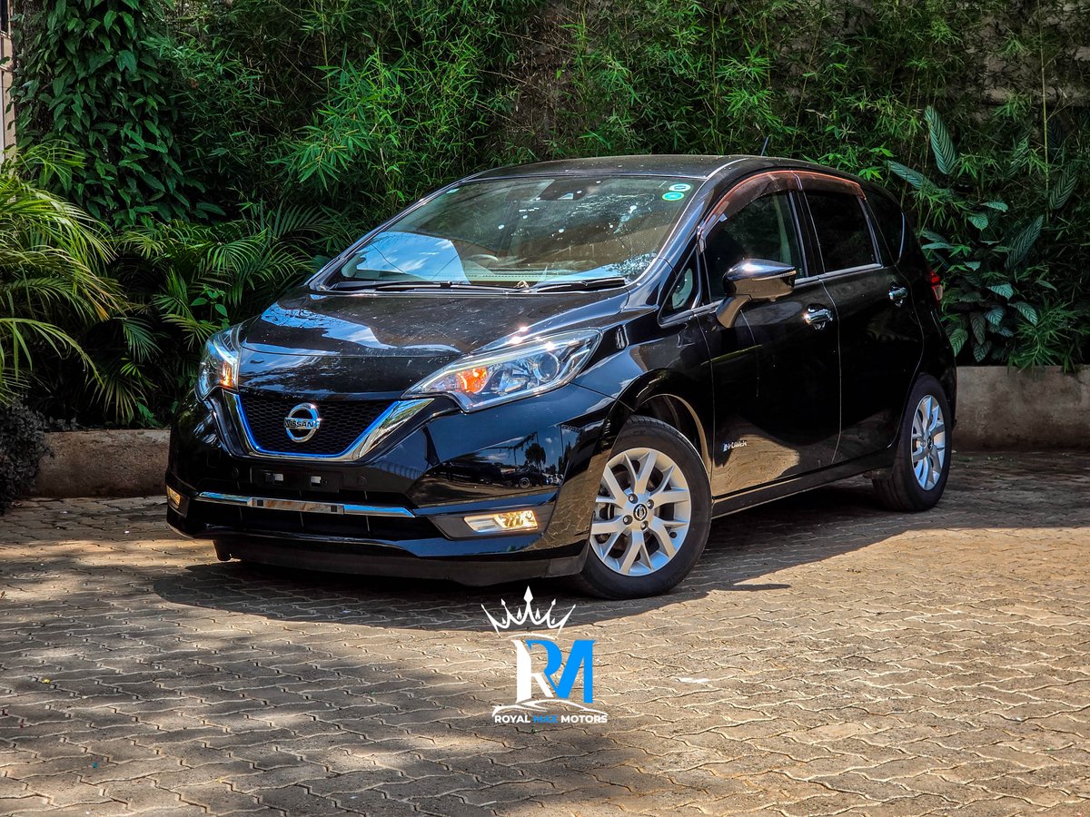 RoyalMaxMotors's tweet photo. Where innovation meets simplicity – the 2019 Nissan Note e-Power Medalist delivers refined comfort, intelligent design, and reliable performance in every journey.
Cash price: Kes 1,450,000/=
☎️Victor -0720 500 683 https://t.co/AgzNYtSJaG