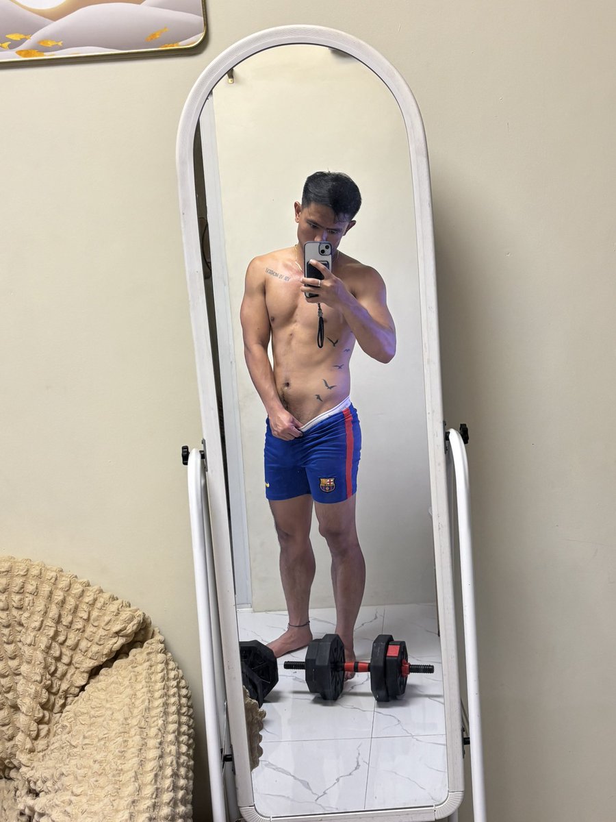 DyrickH's tweet photo. Long time no see Vline🤣 https://t.co/PADVjtExDp
