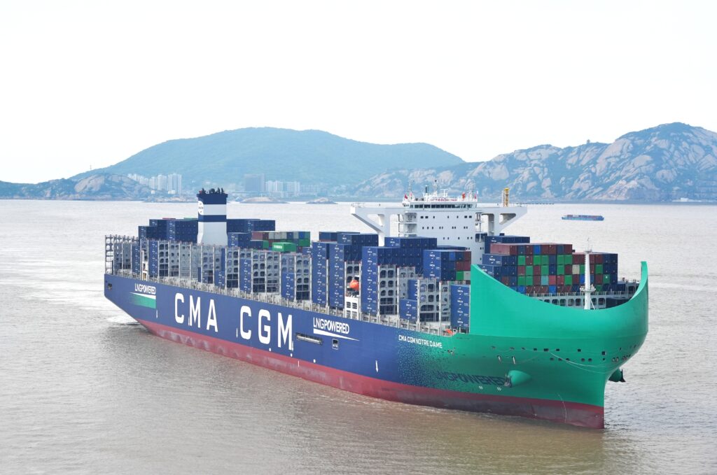 container_news's tweet photo. @cmacgm #NOTRE #DAME begins operations on #Asia-#Europe #route

https://t.co/rZsb2hcFS0 https://t.co/pZIhCITgRR