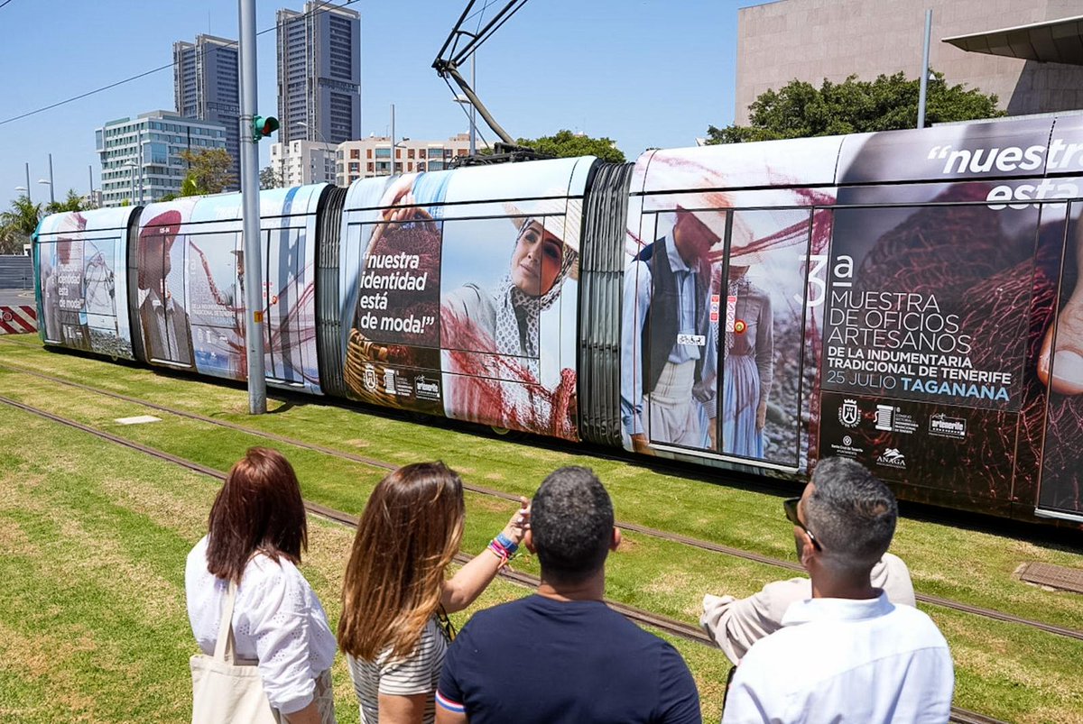 IndumentariaTfe's tweet photo. 🗣️✨️Presentación en @tranviatenerife de la campaña “La Indumentaria está de moda” y de la III Muestra de Oficios Artesanos de la Indumentaria Tradicional en Taganana @IndumentariaTfe
@DistritoAnaga @CabildoTenerife
📌Una iniciativa que pone en valor nuestras raíces,.. https://t.co/SsLtlfPJvv