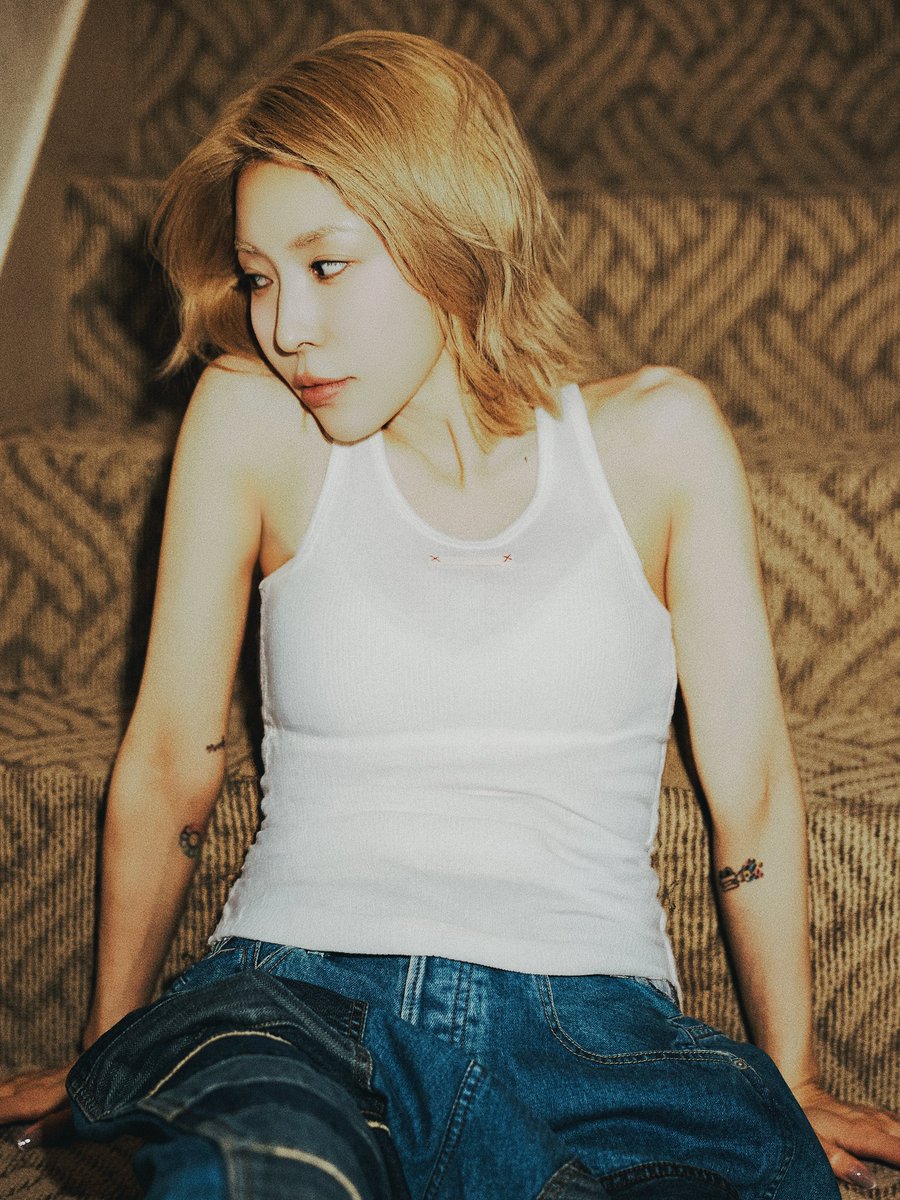 bapalent's tweet photo. BoA 보아 '𝙰𝚒𝚗'𝚝 𝙽𝚘 ℋ𝒶𝓇𝒹 ℱ𝑒𝑒𝓁𝒾𝓃𝑔𝓈'-Teaser Images 3

Digital Single ‘Ain’t No Hard Feelings’
2026.05.30 00:00 AM(JST/KST)

#BApal #베이팔
#BoA #보아 #ボア https://t.co/8RwS3zNhGR