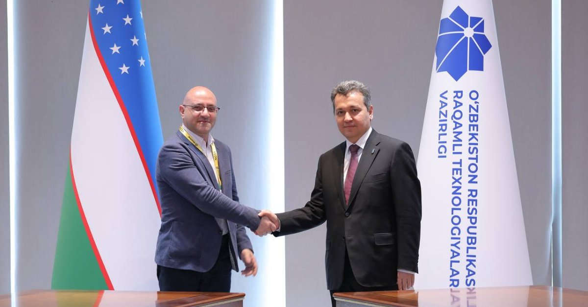 ripencc's tweet photo. Strengthening Internet resilience and deepening technical cooperation in Central Asia with Uzbekistan’s Minister of Digital Technologies, Sherzod Shermatov 🌍🇺🇿

Read more: https://t.co/h9sYoOFwl0 https://t.co/cBv9JfJkrr
