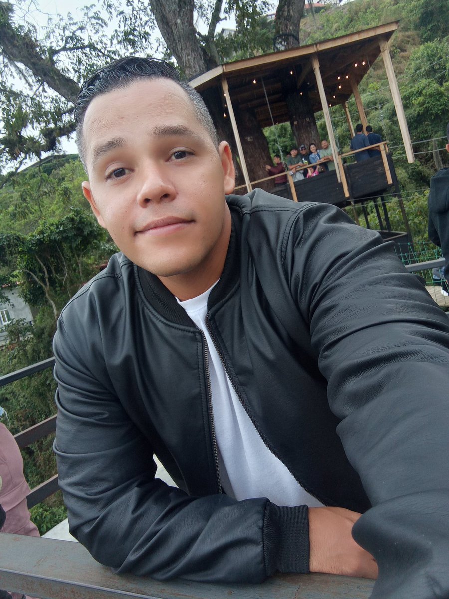 Adrian Gil contreras tweet media