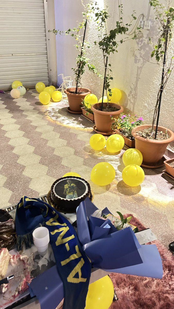 rilclr's tweet photo. كل العواذل يحلمون..... والكأس نصراوي اكيد 💛💛 https://t.co/UMWpzGPd6U