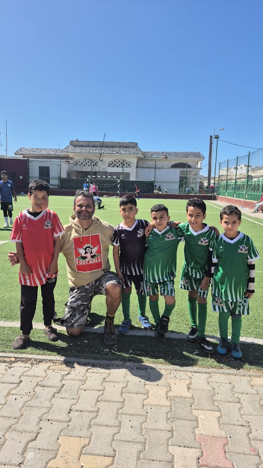 prensadeportMAD's tweet photo. 27 de mayo. Se presenta 'La sonrisa de Salah', un proyecto deportivo médico solidario impulsado por @FundaJM7 
Con la presencia de Del Bosque y los doctores López Quiles y Ouazzani. Modera @AS_CarmenColino 
Acceso para periodistas y personas acreditadas
https://t.co/hiNAIqQc7c https://t.co/Jmmbq5YYi8